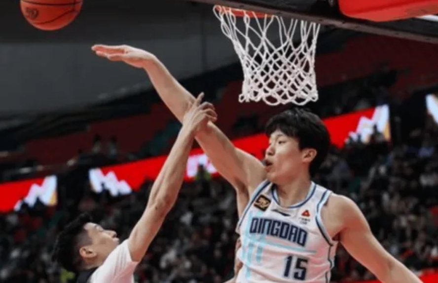 從CBA到NBA？楊瀚森第50順位被灰熊選中，中國(guó)內(nèi)線新希望能否在NBA發(fā)光發(fā)熱？