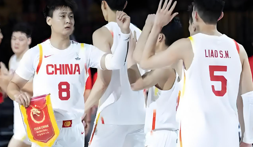 男籃5分險勝，多人得分上雙，此人卻被推上風(fēng)口浪尖